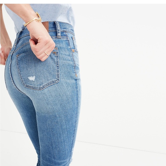 Madewell 9" High-Rise Skinny Jeans in Winifred Wash: Drop-Hem Edition 29 - Picture 2 of 13